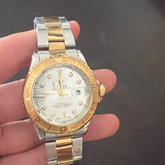 Luxury Watch for women - Silver color - NEW - Picture 6 of 7